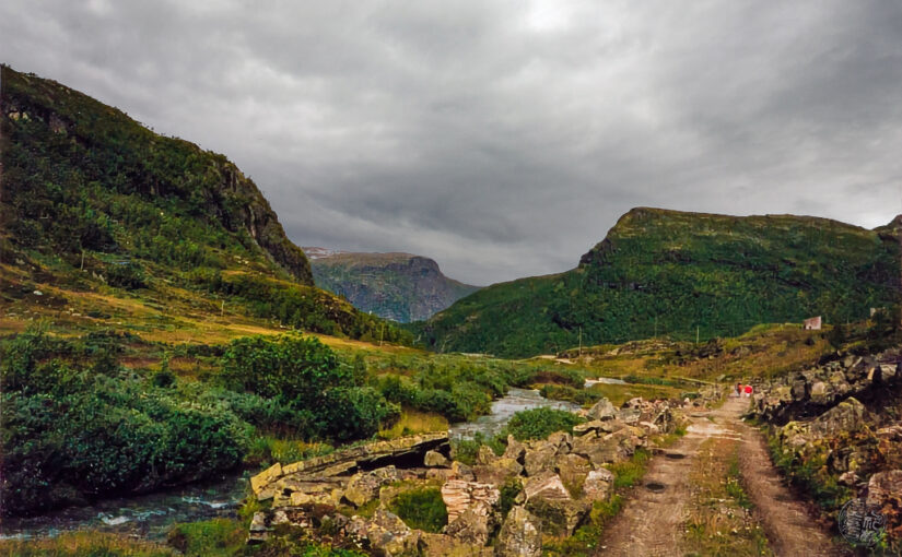 Norwegen (1987) – Tag 02 – Myrdal – Spannendes Zelten